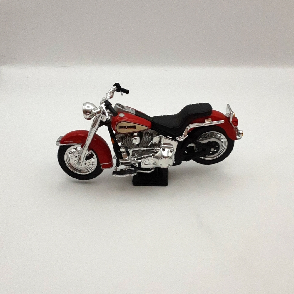 Vintage Maisto Die Cast 1:18 Harley Davidson Motercyle